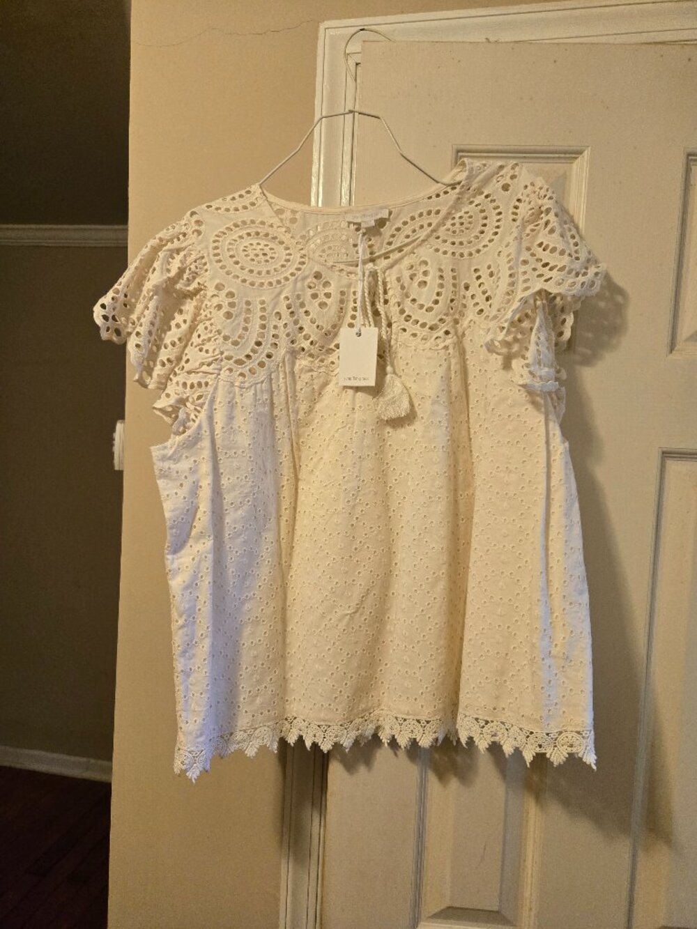 Jennifer & Grace XL white eyelet & lace top, NWT
